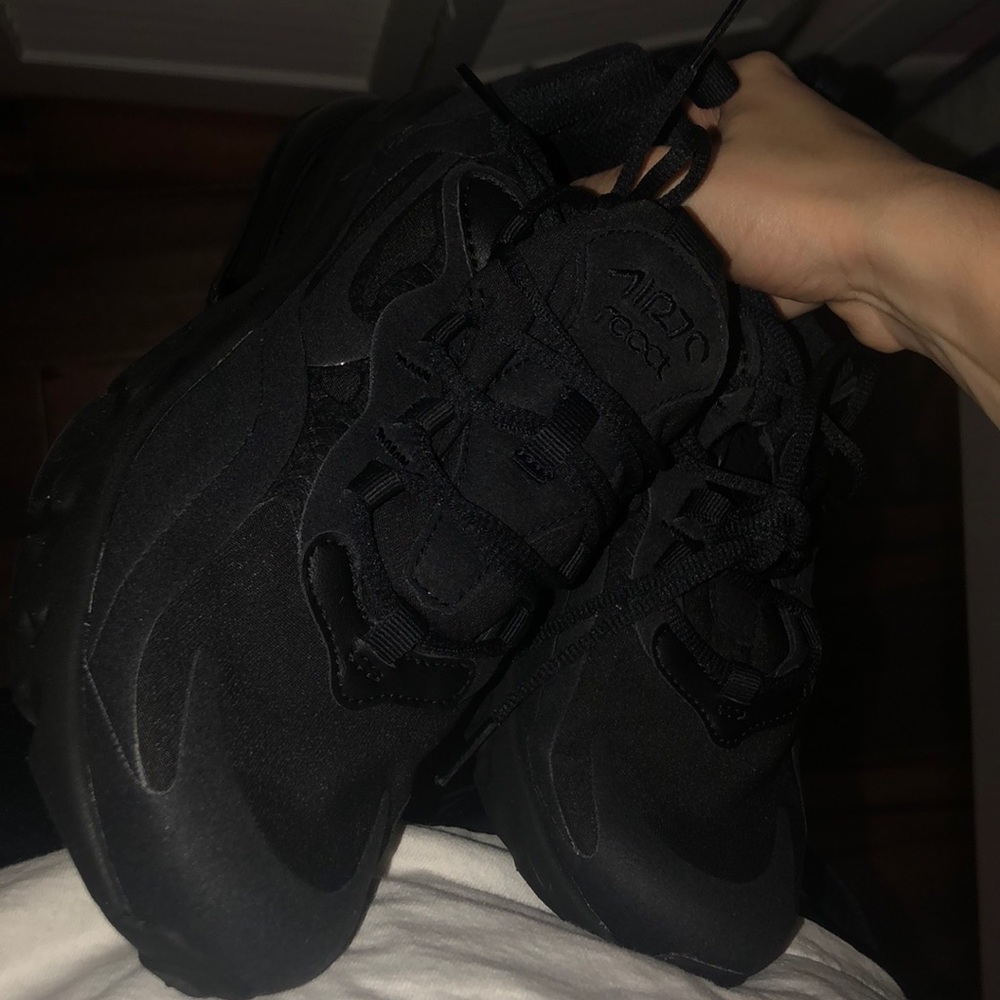 air max 270 react size 4y